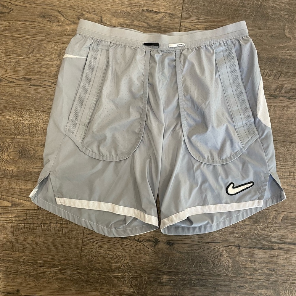 Nike Men's Medium Light Gray Running Shorts
